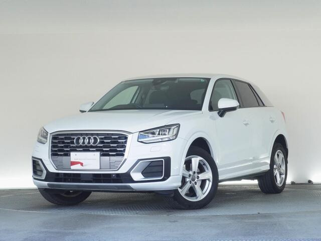 Q2 1.0 TFSI スポーツ 