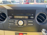 純正CDオーディオが付いてます。