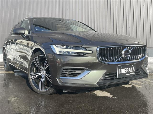 V60 T6 ツインエンジン AWD インスクリプション 4WD 本革シート