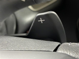 【パドルシフト(AT車)】MT車と同じように好きなギアで走ることができます!ステアリングから手を離さずに指先だけでシフト操作ができ、よりスポーティな走りをお楽しみいただけます。