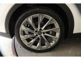 純正アルミホイール【タイヤサイズ225/45R21】