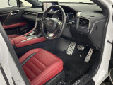 気になる車はすぐにお問い合わせください!画面右側の0066から始まる無料ダイヤルからお問い合わせ下さい!専門スタッフがお車のご質問にお答えいたします!