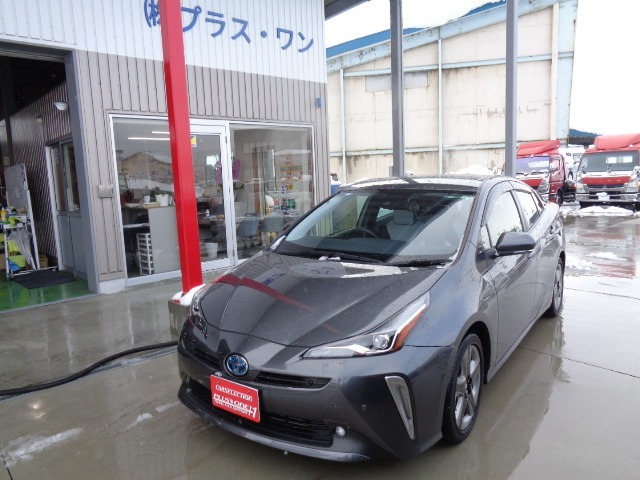 プリウス 1.8 S ツーリングセレクション E-Four 4WD 