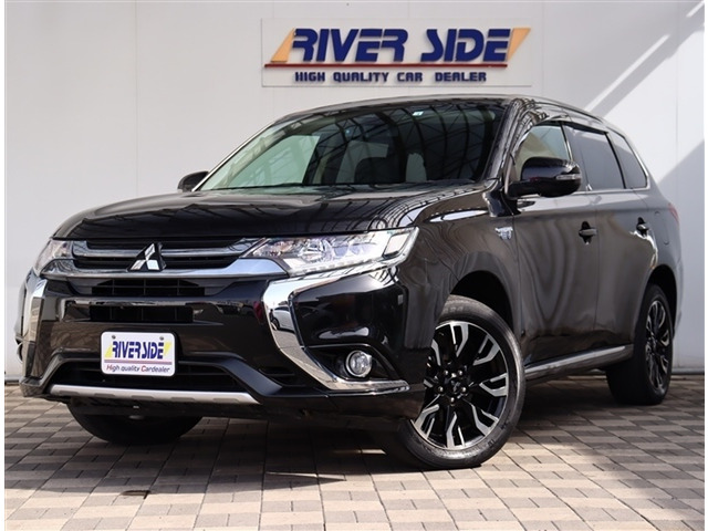 アウトランダーPHEV 2.0 G セイフティパッケージ 4WD SDナビフルセグDVD再生全方位カ...