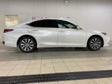 ES 300h 