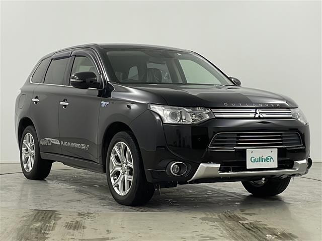 アウトランダーPHEV 2.0 G ナビパッケージ 4WD 4WD 修復歴無し