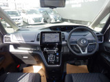 セレナ 1.2 e-POWER ハイウェイスター V 