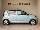 車両右側面からの写真になり。車をご覧になりたい時はお気軽に最寄りの店舗へご相談下さい。