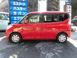 当社は「品質とプライシング」を徹底的にこだわり、現在相場価格のお車を適正な価格で販売しております。また走行距離より、車のコンディションを重視しており、全車必ず当社の仕入れ担当が目で見て買っております。