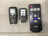 スマートキー付きですからドアロックの開閉およびエンジンスタートが楽々です。電動スライドドアの開け閉めもボタンで操作できます。加えて、純正リモコンエンジンスターター用の操作キーもついています。