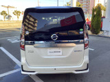 セレナ 1.2 e-POWER ハイウェイスター V 