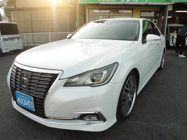 クラウン  