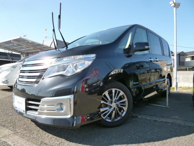セレナ 2.0 ライダー S-HYBRID 