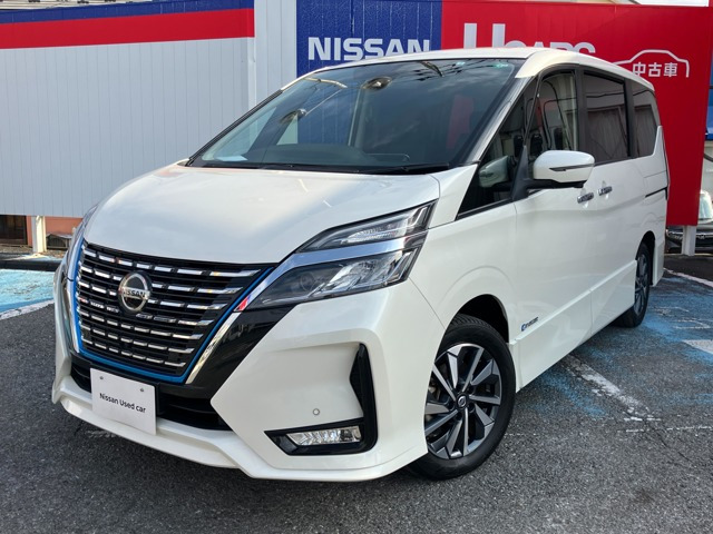 セレナ 1.2 e-POWER ハイウェイスター V 