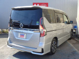セレナ 2.0 ハイウェイスター V 