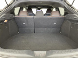 【トランク】積み込みやすくて、たっぷり積める荷室です。シートアレンジできるものは、乗車人数と荷物の量や大きさによってシートを動かすことができるので、より快適なドライブが可能です!