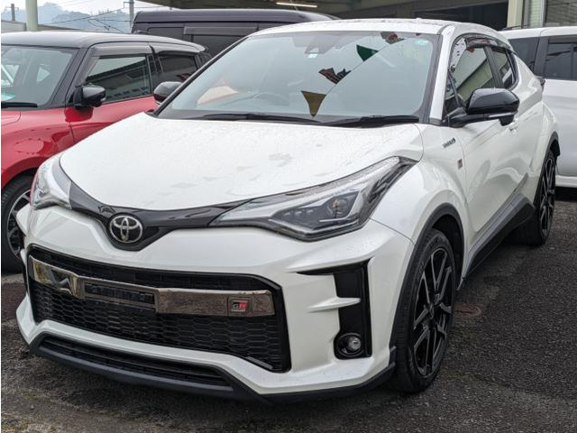 C-HR ハイブリッド 1.8 S GR スポーツ 