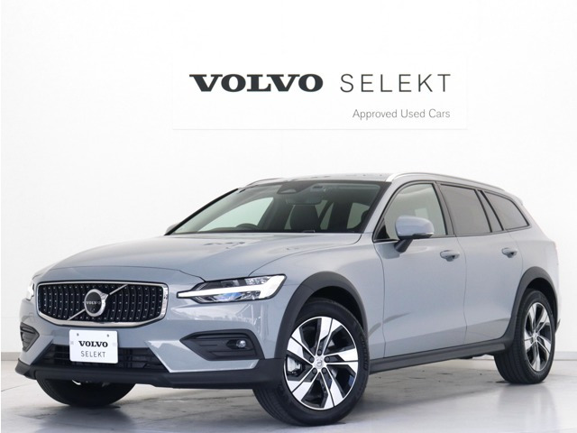 V60クロスカントリー プラス B5 AWD 4WD 