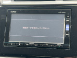 ナビ、CD、DVD、フルセグTVやBluetoothなど様々なメディアに対応しています。