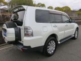 パジェロ 3.8 ロング スーパーエクシード 4WD フルセグナビ 黒本革 後席モニター AT