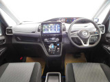 セレナ 1.2 e-POWER ハイウェイスター V 
