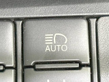 【オートマチックハイビーム】夜間の安全走行に役立つ便利な機能!先行車や対向車を検知し、ハイビームとロービームを自動で切り替えてくれます♪