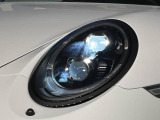 ブラック仕上げLEDヘッドライトシステム!