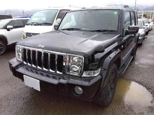 コマンダー 5.7 リミテッド HEMI 4WD 