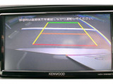 バックガイドモニターで、後方を確認しながら安心して駐車することができます。運転初心者も熟練者も必須の機能ですよ!
