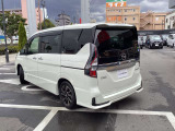 セレナ 1.2 e-POWER ハイウェイスター V アーバンクロム 