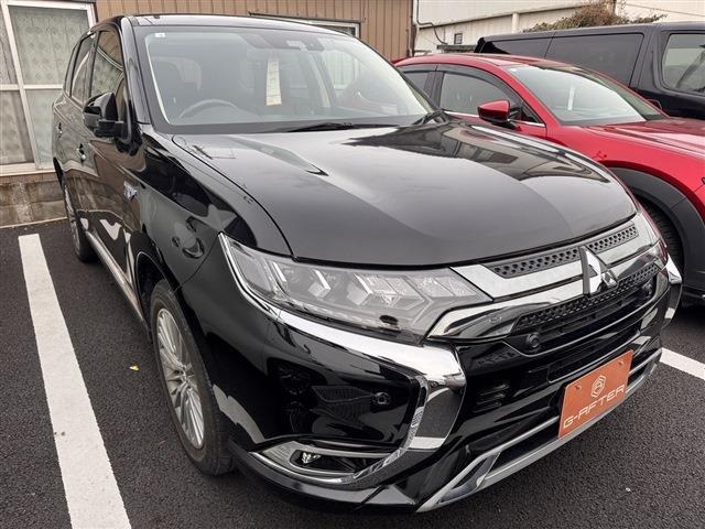 アウトランダーPHEV 2.4 G プラスパッケージ 4WD 1オーナー純正ナビ360°カメラ電...