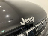 JEEPメンテナンスBOOKと保証書ケース。迷彩柄でJEEPの世界観を色濃く表現をしています。