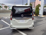 セレナ 1.2 e-POWER ハイウェイスター V アーバンクロム 