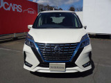 セレナ 1.2 e-POWER ハイウェイスター V 