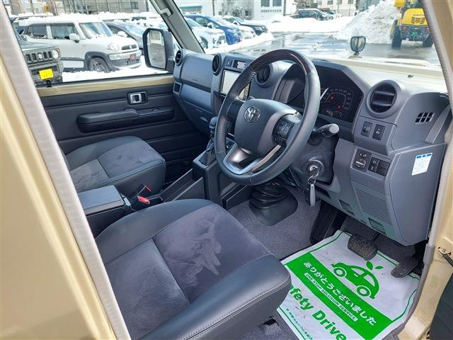 トヨタ ランドクルーザー70 2.8 AX ディーゼルターボ 4WD の中古
