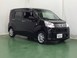 プライバシーガラスが装備されています。外を見るときには気にならずに、後方車両からは車内が見えにくくなってます
