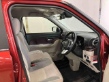 たとえばダイハツのお店にある、たくさんのスマアシ搭載車は、正常に作動する事をしっかり確認します。