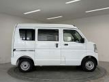 【展示車の状態】展示車は全て、マツダ車のエキスパートが、基本性能に関わる箇所を徹底的に点検。外装や室内に関しても、細部にいたるまで、しっかり清掃・洗浄を実施しています。