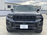 「どこにでも行ける。何でもできる。」Jeepに息づく自由の精神はその素晴らしい性能で、Jeepだから辿り着ける未知なる世界へ誘い心と身体を開放します。