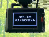 【ドライブレコーダー】安心・安全なカーライフに必須のドライブレコーダーを装備!走行中はもちろん、あおり運転や事故に遭遇した際の状況も映像で記録し、万一のリスクに備えます。