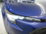 LEDヘッドライトです。デザイン性がよくとても明るいので、夜間の走行や悪天候でも安心です。しかも長寿命!