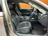 S6 4.0 4WD 本革シート