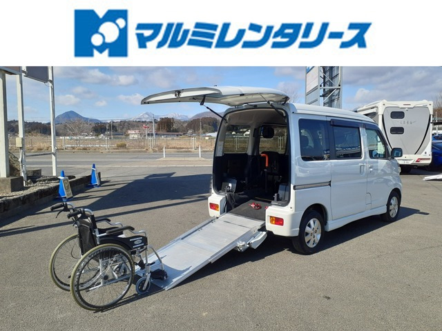 アトレーワゴン フレンドシップ SAIII スローパー リヤシート付仕様 4WD 介護タクシ...