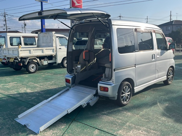 アトレーワゴン フレンドシップ スローパー リヤシート付仕様 4WD 