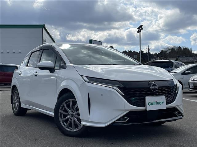 ノートオーラ 1.2 G FOUR レザーエディション 4WD 本革シート