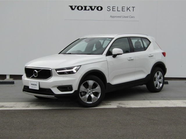 XC40 T4 モメンタム 