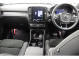 XC40 アルティメット B4 AWD ダークエディション 4WD 