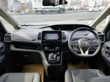 セレナ 1.2 e-POWER ハイウェイスター V 