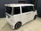 ナビ・オーディオ・全塗装や板金・エアロ取付・マフラー・アルミ等カスタムは格安でカスタムさせていただきます!また、当社指定工場が御座いますのでアフターサービスもご安心ください!