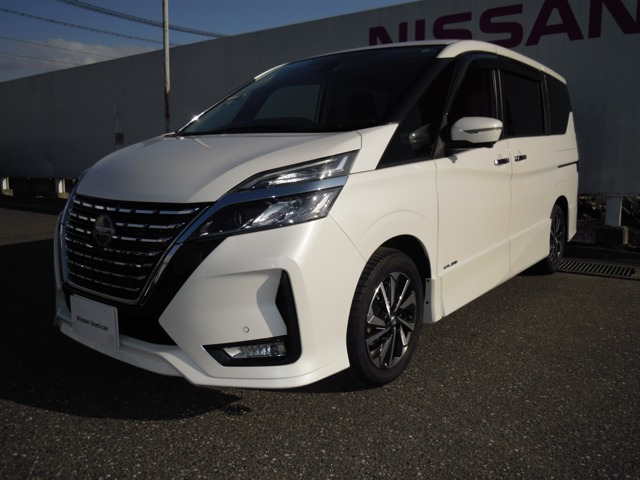 セレナ 2.0 ハイウェイスター V 